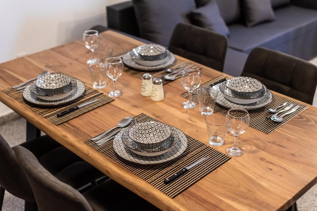 Serenityone - Centrally Located One Bedroom Apt Aya Napa Dış mekan fotoğraf