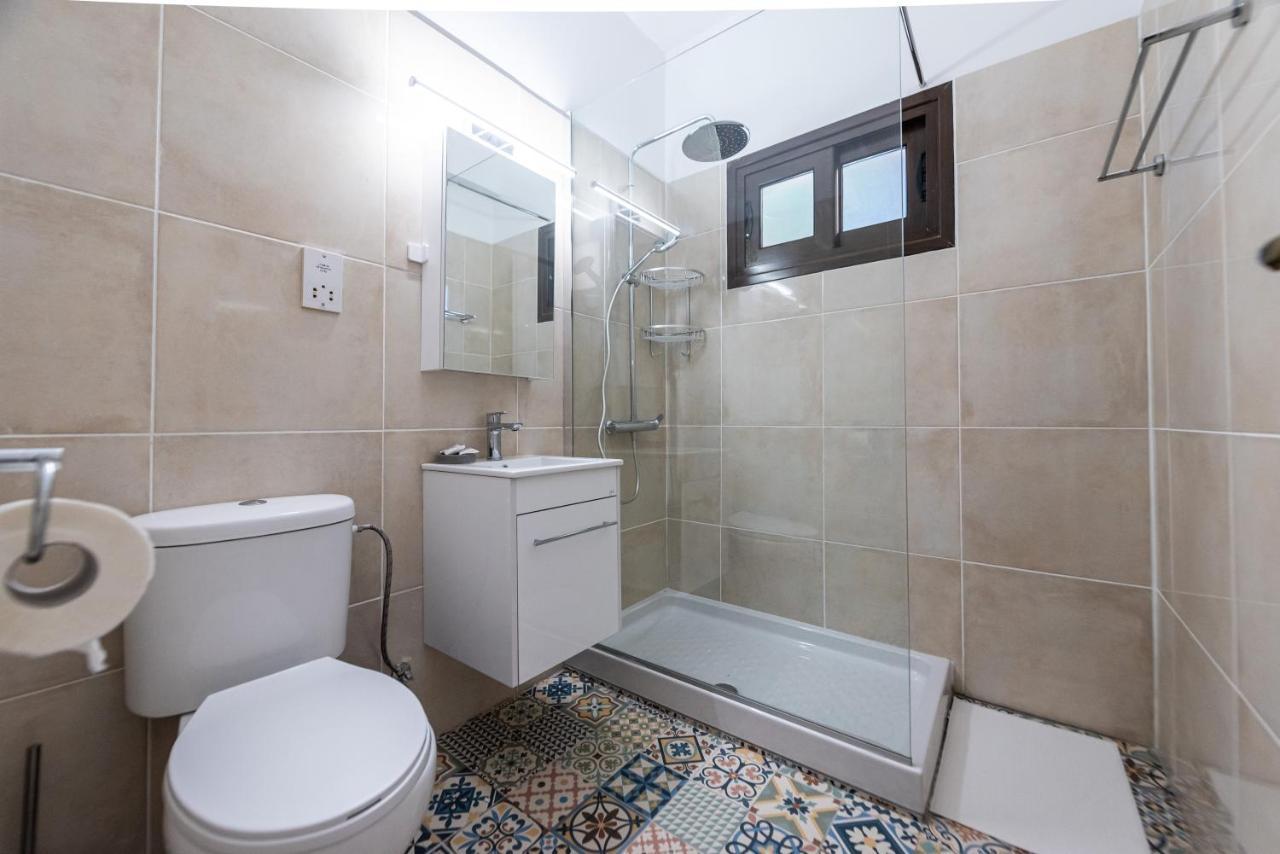 Serenityone - Centrally Located One Bedroom Apt Aya Napa Dış mekan fotoğraf