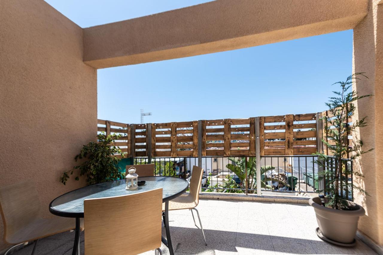 Serenityone - Centrally Located One Bedroom Apt Aya Napa Dış mekan fotoğraf