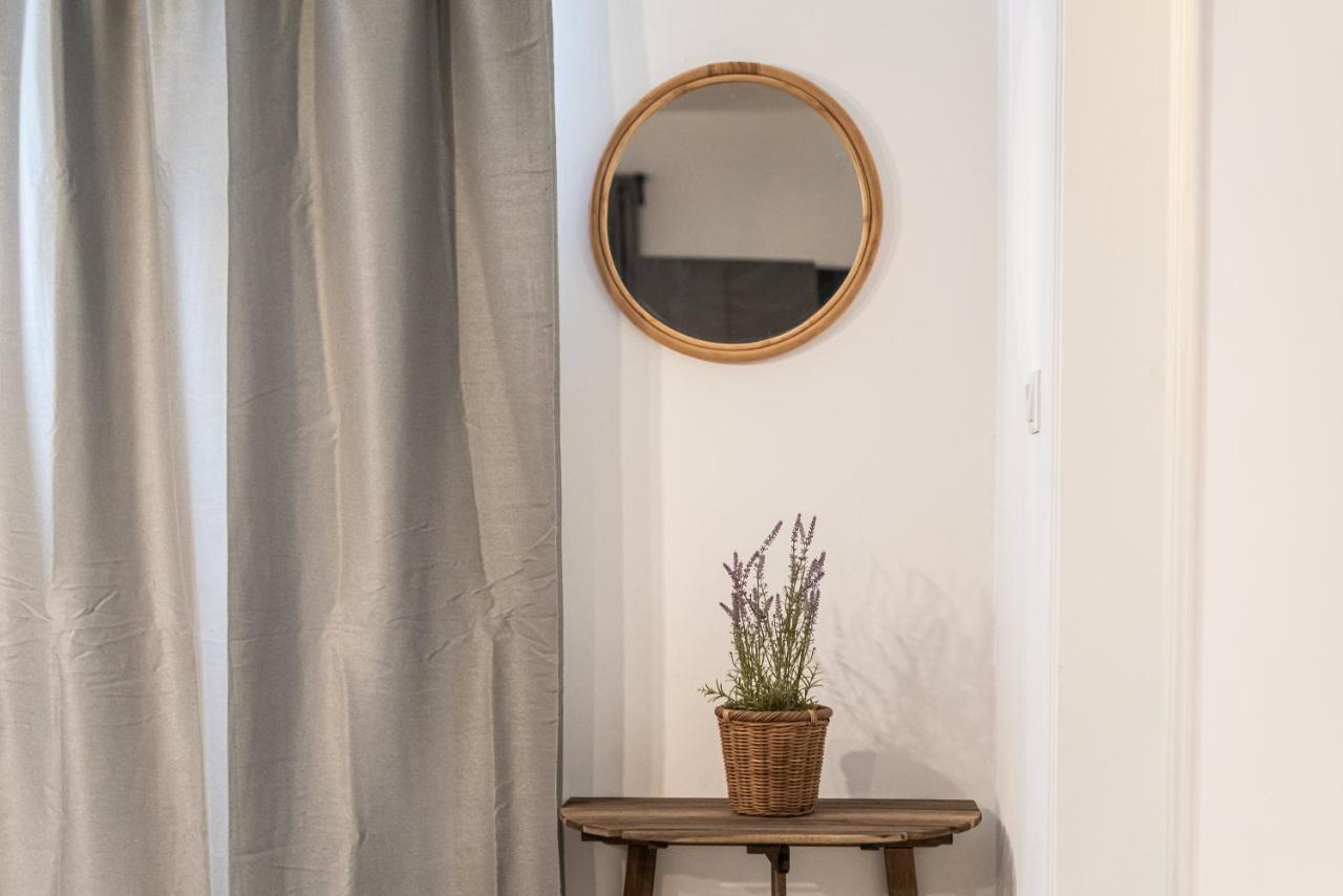 Serenityone - Centrally Located One Bedroom Apt Aya Napa Dış mekan fotoğraf