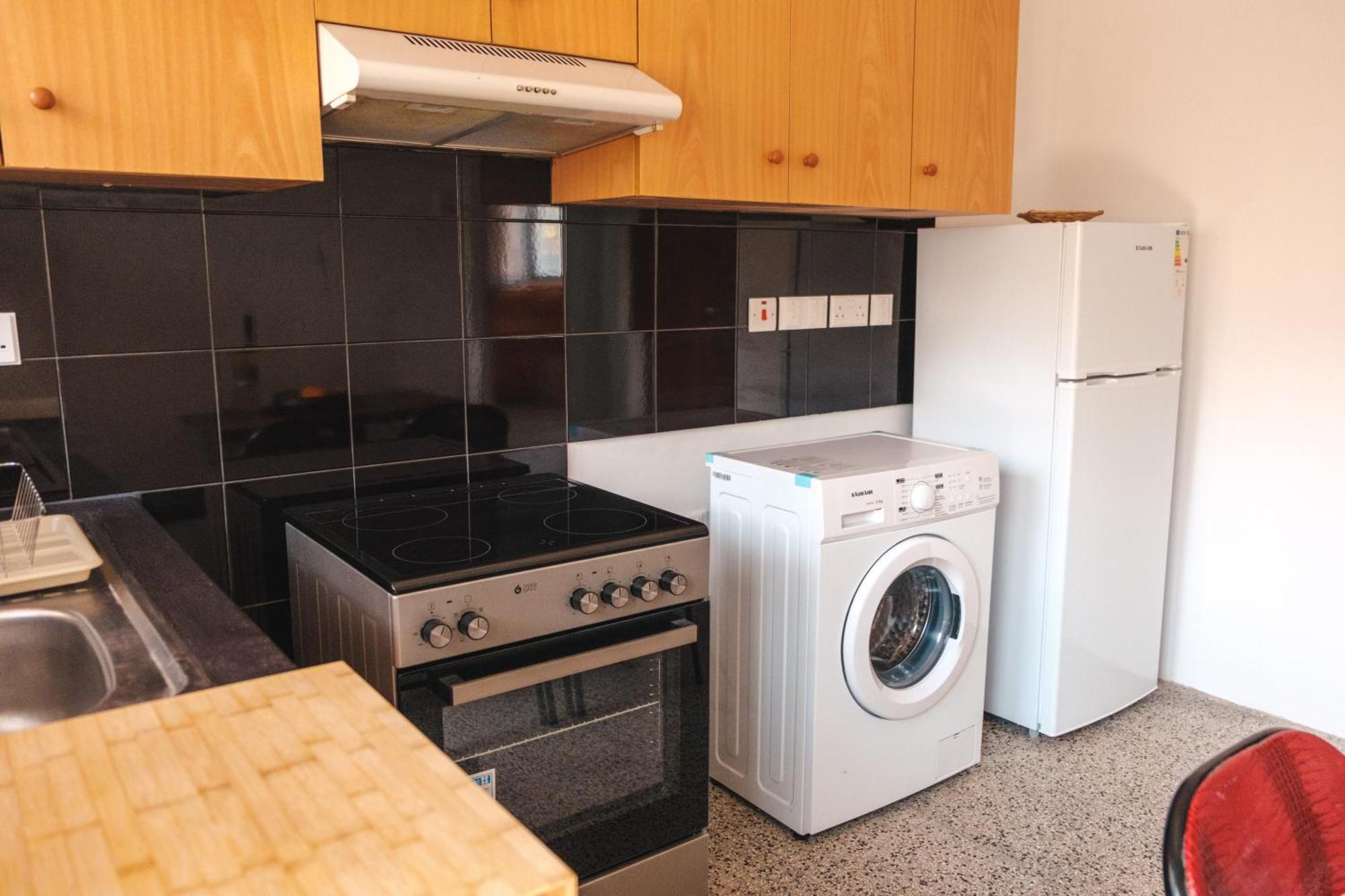 Serenityone - Centrally Located One Bedroom Apt Aya Napa Dış mekan fotoğraf