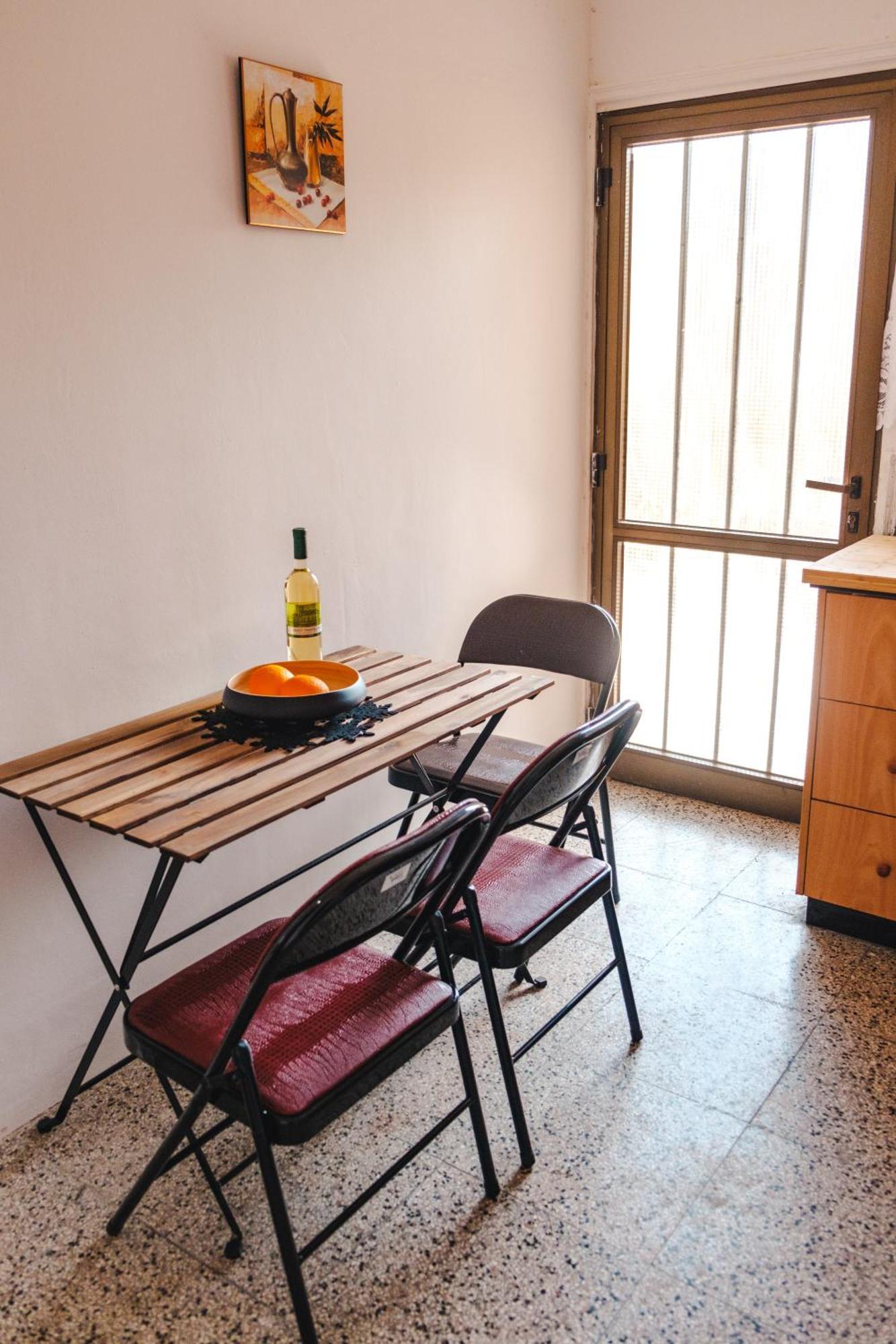 Serenityone - Centrally Located One Bedroom Apt Aya Napa Dış mekan fotoğraf
