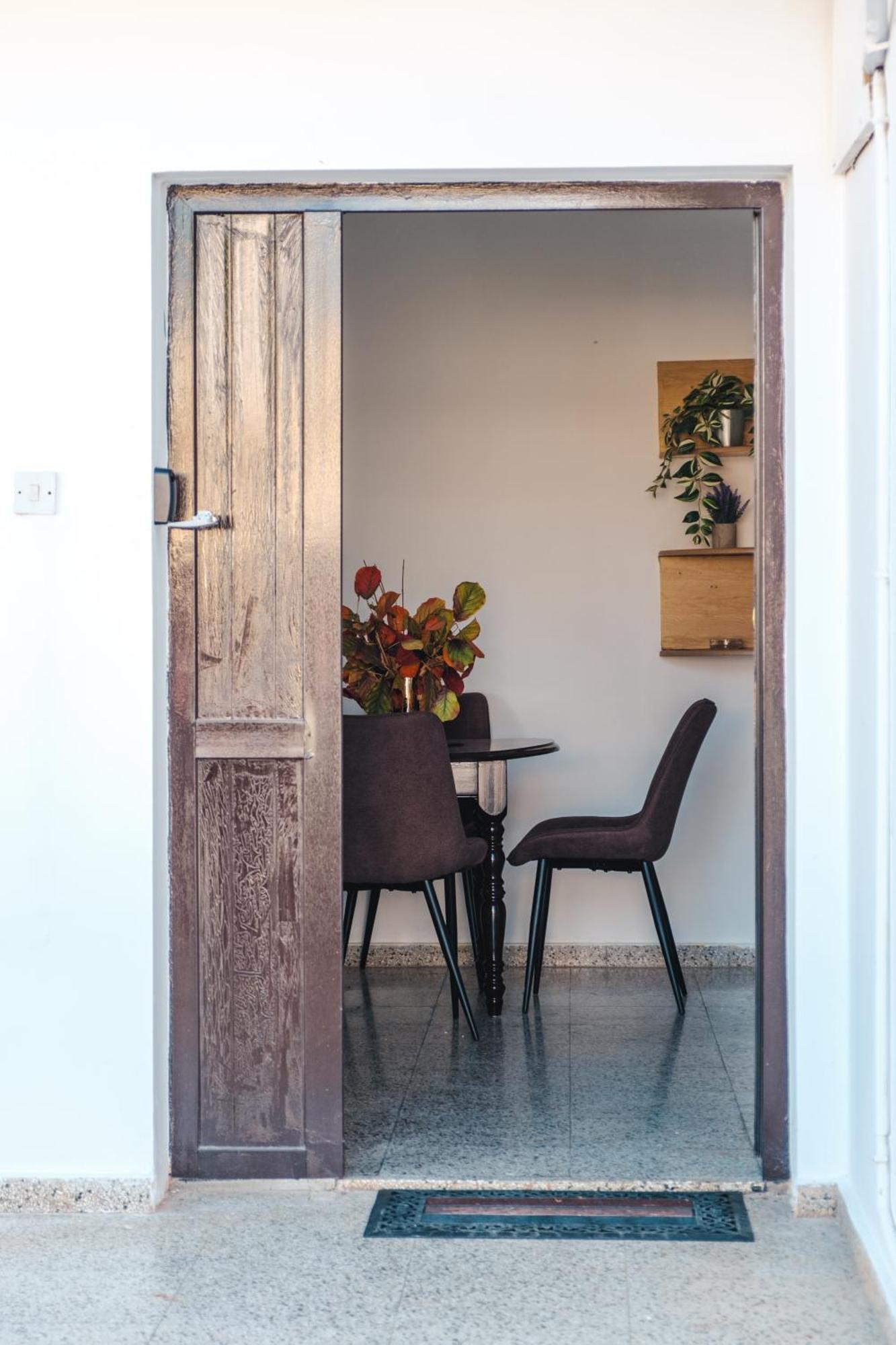 Serenityone - Centrally Located One Bedroom Apt Aya Napa Dış mekan fotoğraf